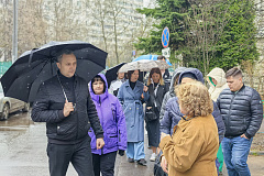 Рабочий обход в Тёплом Стане: проблемы благоустройства, уборки и парковки – на контроле управы