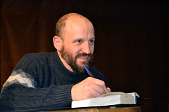 Библиотека 169 «Проспект» приглашает на встречу с популярным писателем-фантастом Дмитрием Емцом, - автором серии книг про Таню Гроттер, Мефодия Буслаева. 