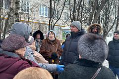 Сегодня глава управы Теплый Стан Роман Геннадьевич Рябченко провёл встречу с жителями дома 22-2 по ул. Островитянова